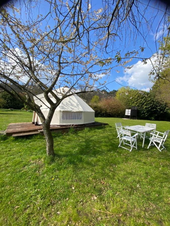 Saint-Cyr-Les-Champagnes The Llama Farm France מראה חיצוני תמונה
