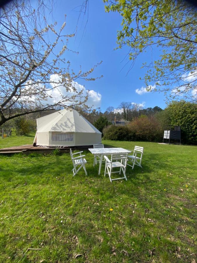 Saint-Cyr-Les-Champagnes The Llama Farm France מראה חיצוני תמונה